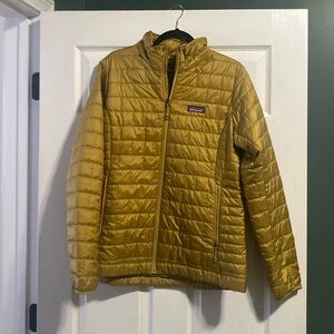Women’s Patagonia Jacket, Size L. NWT